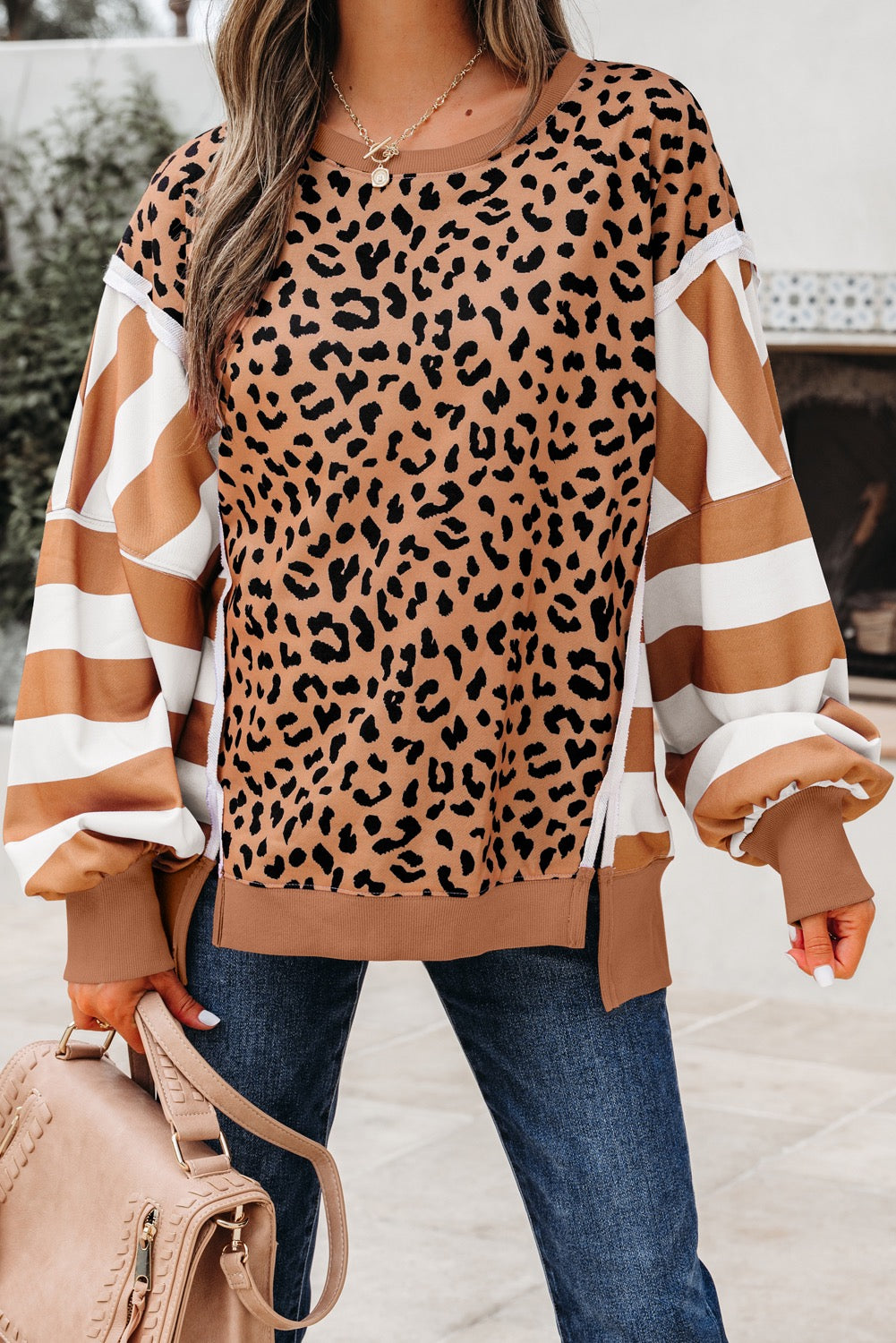Khaki Stripe Color Block Patchwork
Leopard Casual Sweatshirt with Slits