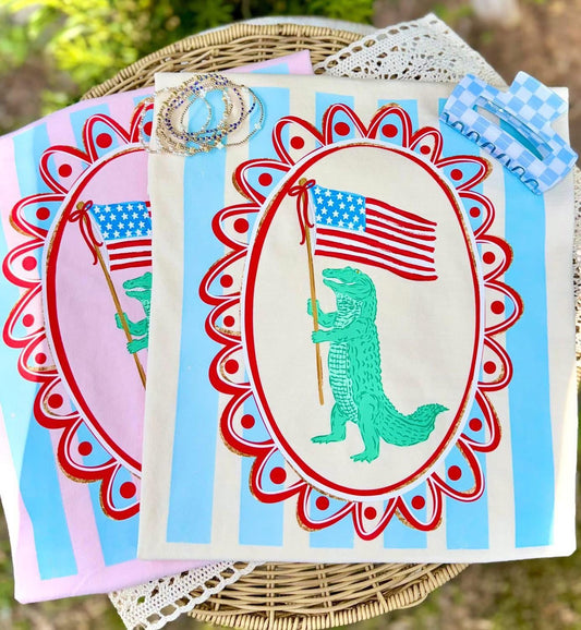 Alligator with flag t-shirt